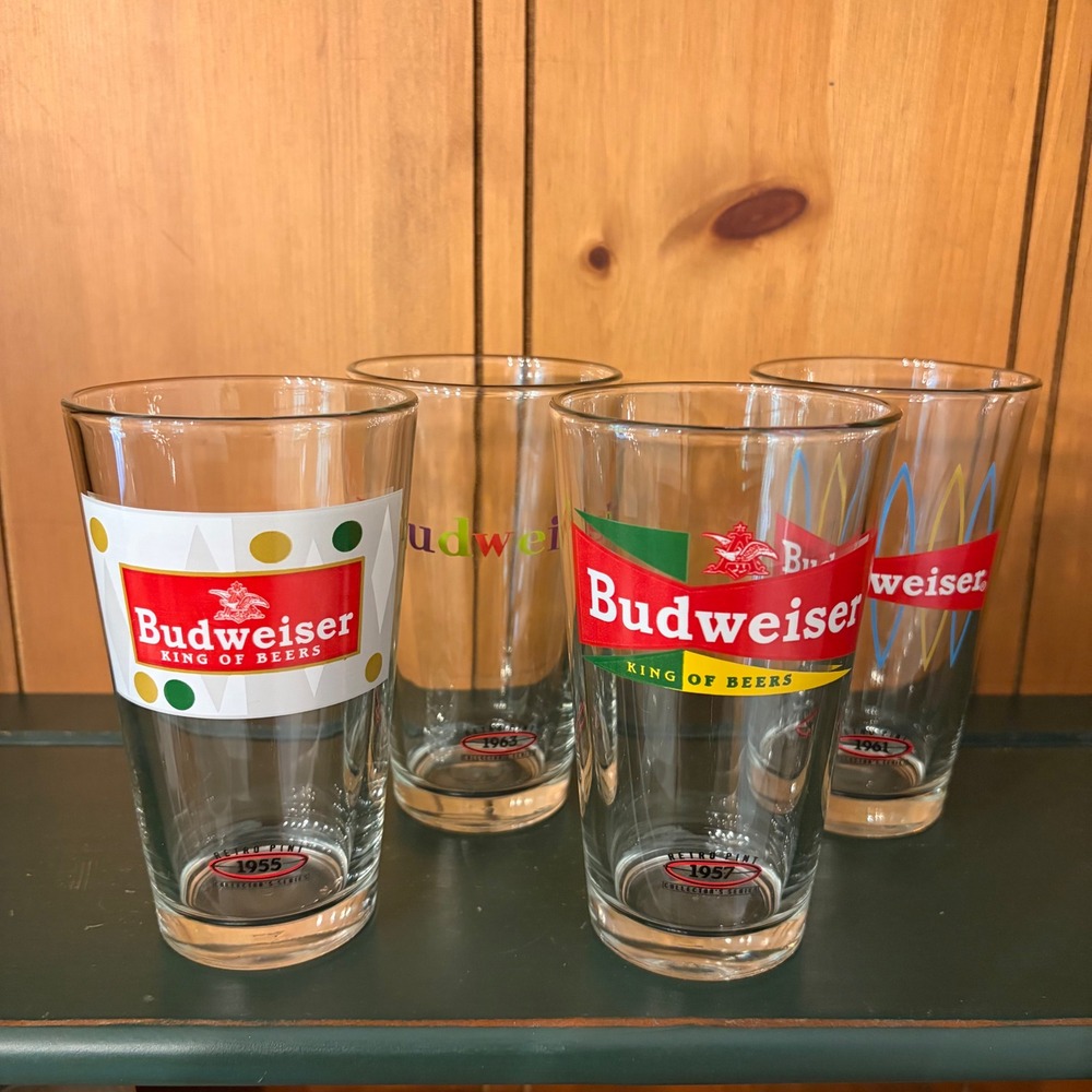 Budweiser Retro Pint Glass 4pc Collector Series 1955 1957 1961 1963  Bar Set